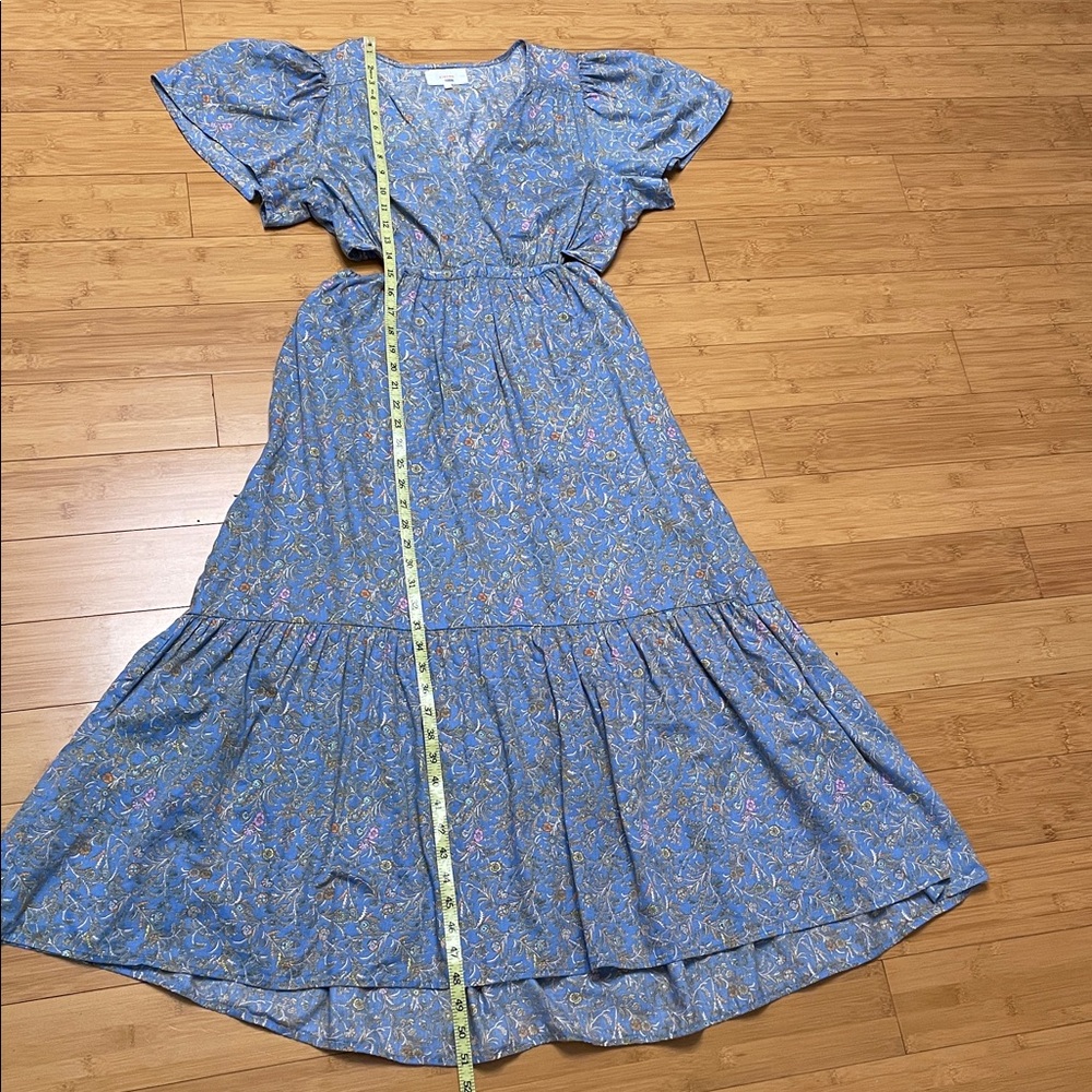 XíRENA Gabrielle Cutout Dress Size Large Blue Floral Midi V Neck Flutter Sleeve - Picture 16 of 16